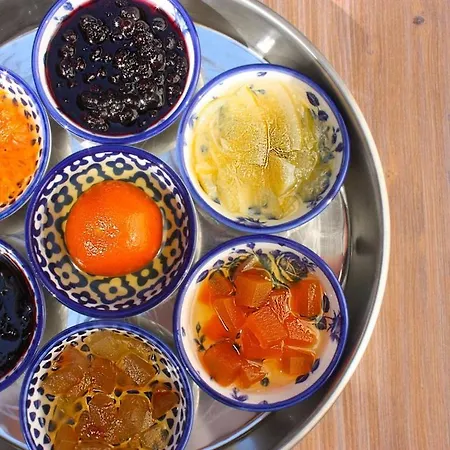 19 Bozcaada 住宿加早餐酒店 *